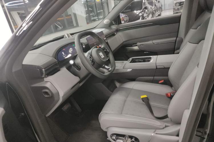 Used Zeekr 7X 2025 100 kWh Long-Range Rear-Wheel Drive with Intelligent Driving Features