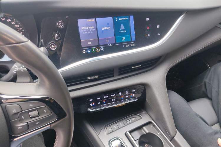 Used Buick Enclave 2022 652T Two-Wheel-Drive Prestige 7-Seater
