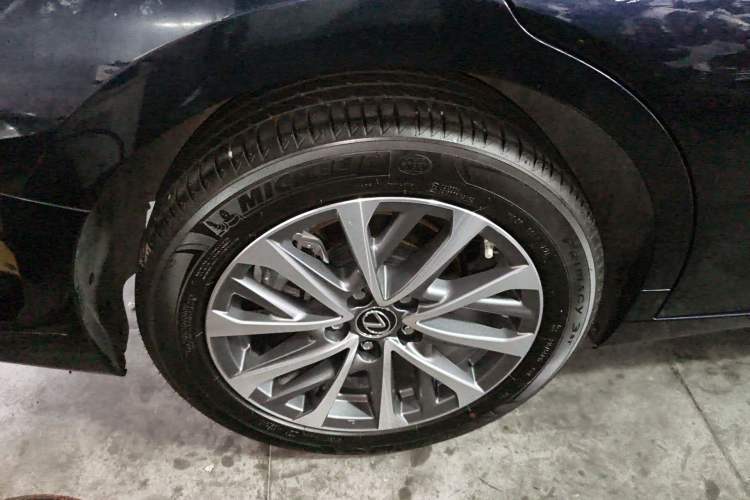 Used Lexus ES 2022 200 Excellence Edition
