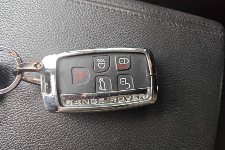 Used Land Rover Range Rover Evoque 2014 2.0T 5-Door Luxury Edition