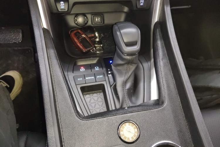 Used Toyota RAV4 2021 2.0L CVT Two-Wheel Drive Fashion Edition