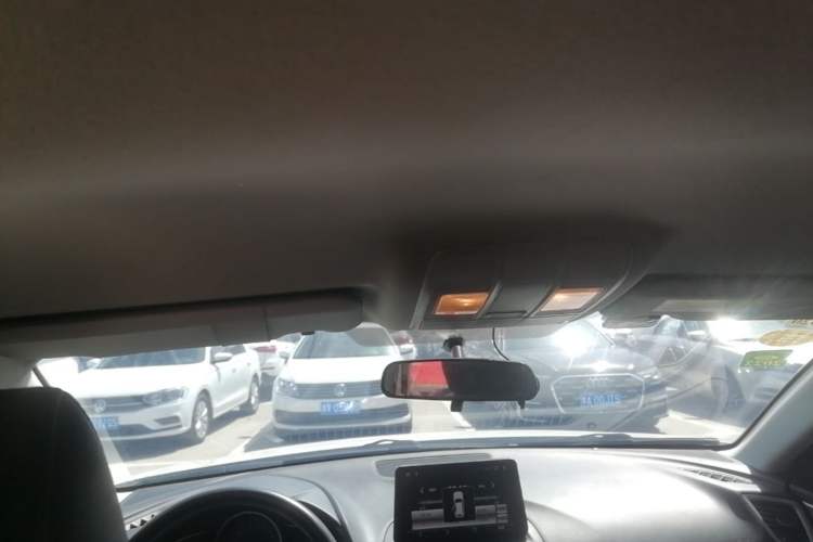 Used Mazda 3 Axela 2017 Sedan 1.5L Automatic Comfort Model Emission Standard China V Headliner