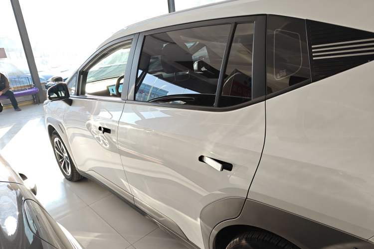 Used AION Y 2023 Younger Star Edition
