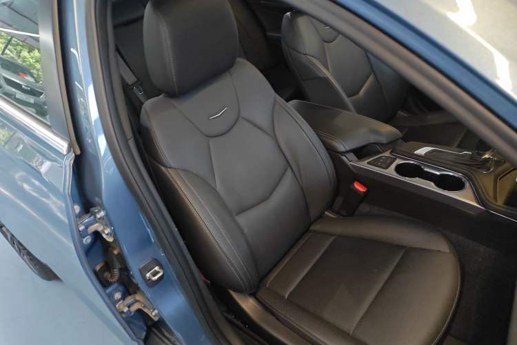 Used Cadillac CT4 2023 28T Luxury Version
