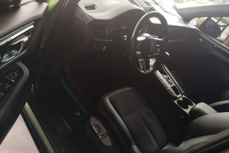 Used Porsche Macan 2020 Macan 2.0T