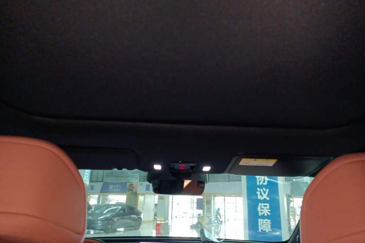 Used CHANGAN NEVO E07 2026 Model Pure Electric Four-Wheel Drive 90kWh Dacheng Edition Headliner