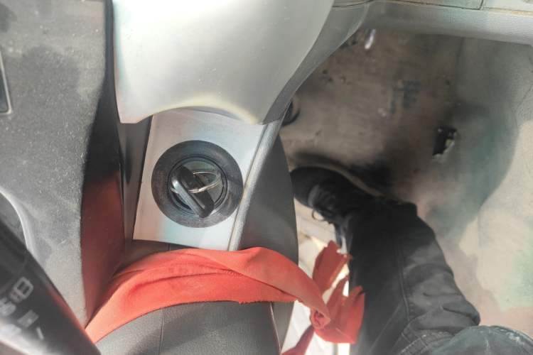 Used Jinbei Hiace 2020 2.0L Express King Series Deluxe Van Standard Roof China VI Emission Standard 1TZS Vehicle Key