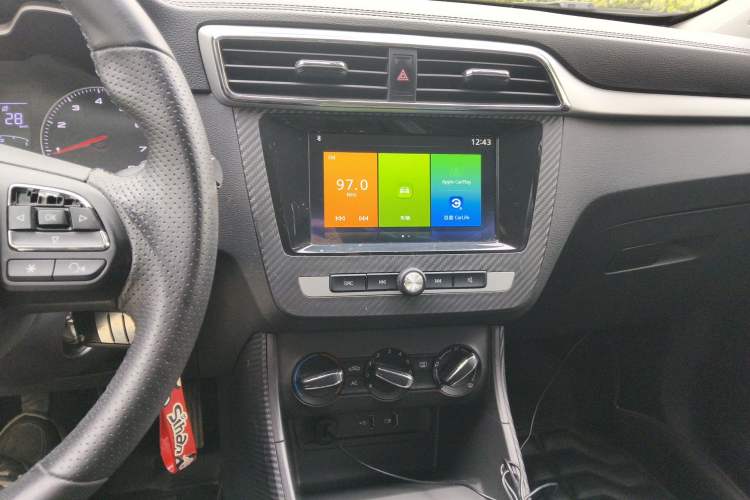 Used MG ZS 2018 1.5L Manual Elite Edition China V standard Audio And AC Panel