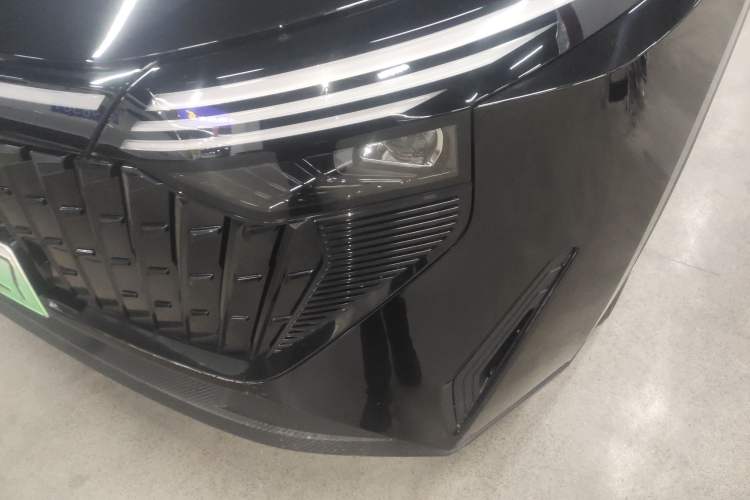 Used Venucia V DD-i 2023 110 km iE Version
