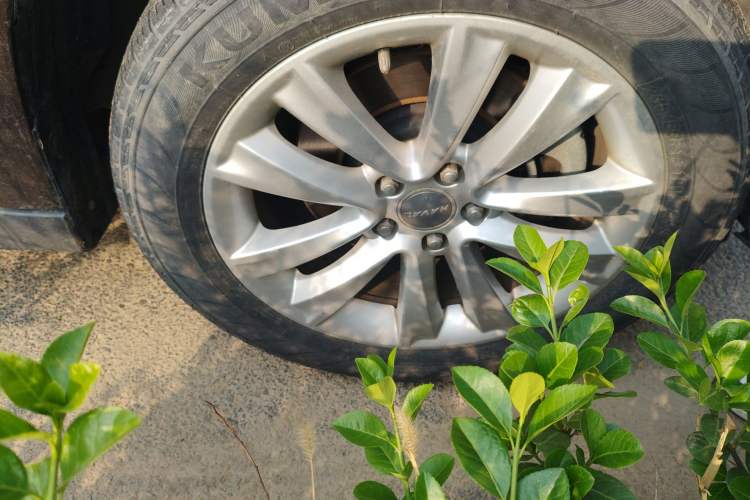 Used Haval H2 2016 Red Label 1.5T Automatic Two-Wheel Drive Elite Model Right Front Wheel Hub