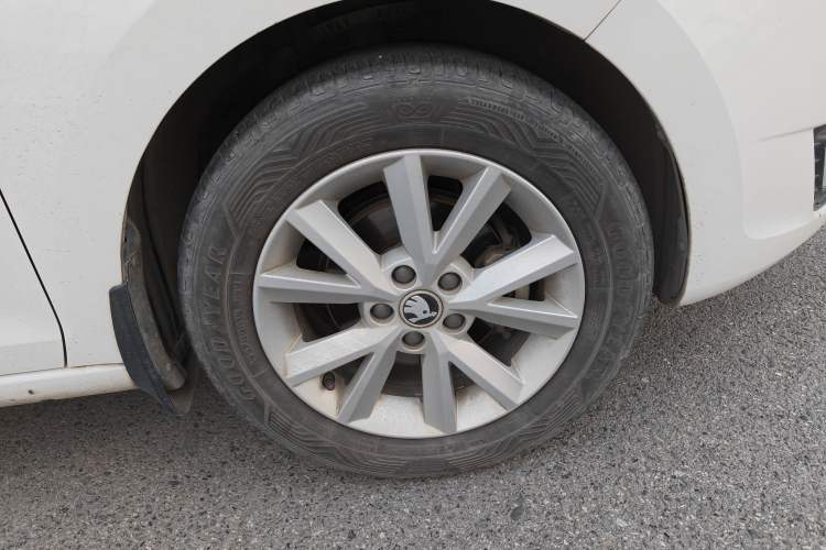 Used Skoda Rapid 2016 1.6L Automatic Chuanxing Edition