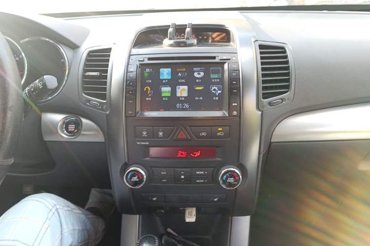 Used Kia Sorento 2012 2.4L Gasoline Luxury Edition