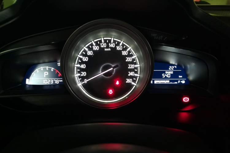 Used Mazda 3 Axela 2017 Sedan 1.5L Automatic Comfort Model Emission Standard China V Instrument Cluster