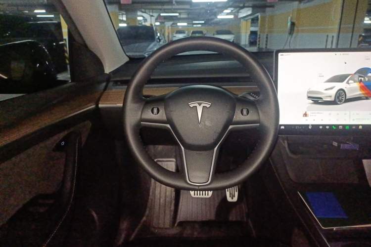 Used Tesla Model Y 2022 Rear-Wheel-Drive Version
