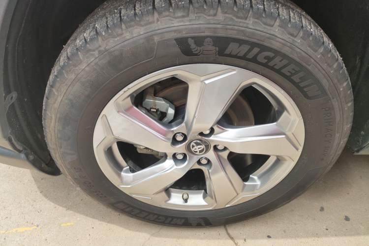 Used Toyota RAV4 2021 2.0L CVT Two-Wheel Drive Fashion PLUS Edition