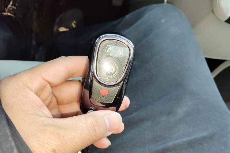 Used Buick GL8 2017 ES 28T Comfort Model China V Standard