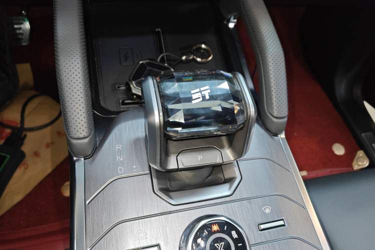 Used JETOUR Traveler 2023 2.0T All-Wheel Drive CrossPRO+ Gear Lever