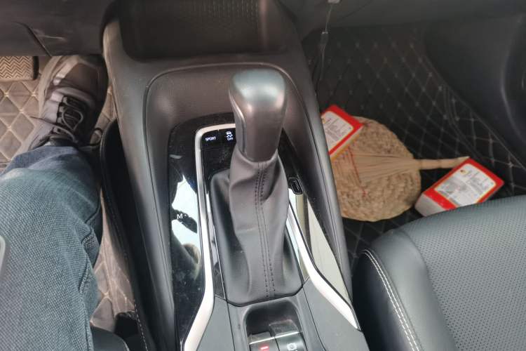 Used Toyota Corolla 2021 1.2T S-CVT Luxury Edition