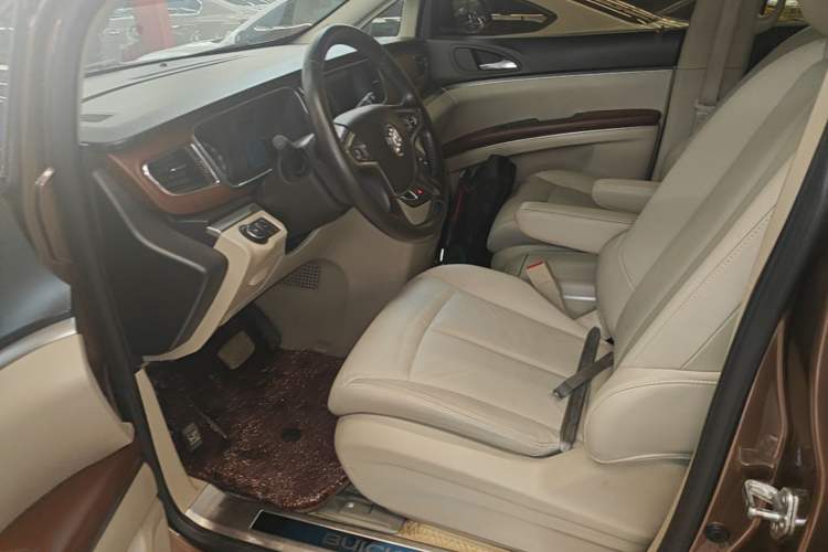 Used Buick GL8 2018 28T Luxury Model China VI Standard