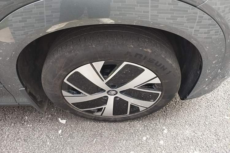 Used BYD Tang L 2025 DM 200KM Four-Wheel Drive LiDAR Flagship Model