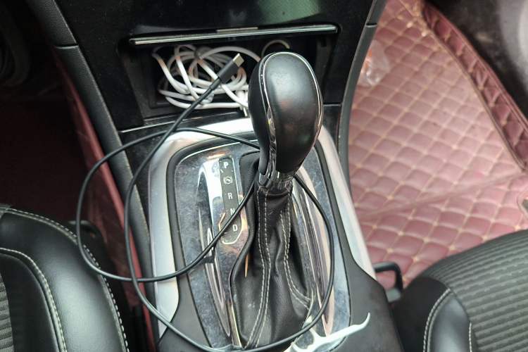 Used Buick Regal 2015 1.6T Leading Technology Model Gear Lever