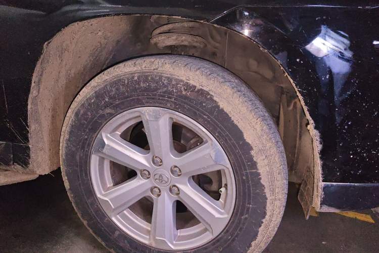 Used Toyota Highlander 2012 2.7L 2WD 5-Seater Elite Edition Right Front Wheel Hub