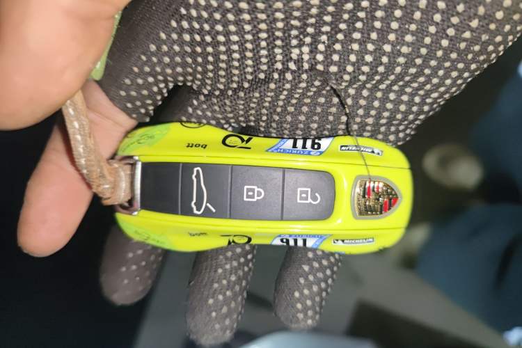 Used Porsche Panamera 2023 Panamera 4 E-Hybrid Executive Long Wheelbase Platinum Edition 2.9T Vehicle Key