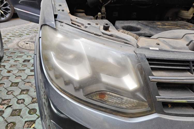 Used Dongfeng Fengon 360 2015 1.5L Manual Luxury 7-Seater China IV Standard