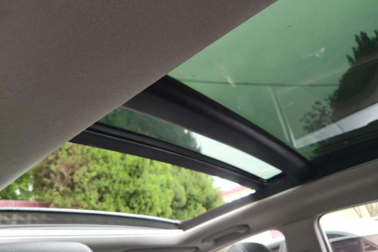 Used Hyundai Mistra 2014 1.8L Automatic Smart GLS
