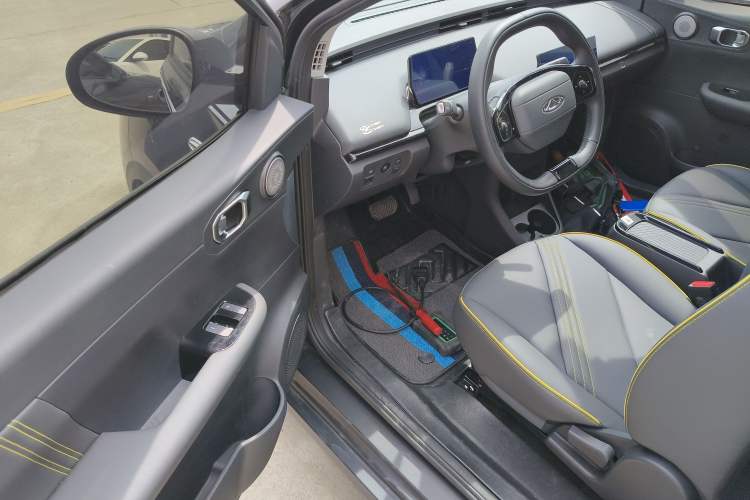 Used Chery QQ Little Ant 2024 Revised Edition Youth Version 321 km Cool Love Edition 29.23 kWh Driver Seat