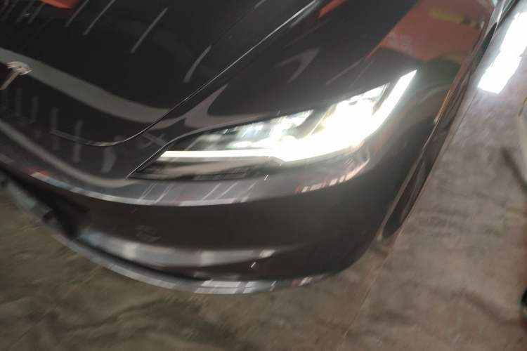 Used Tesla Model 3 2023 Long-Range All-Wheel-Drive Version
