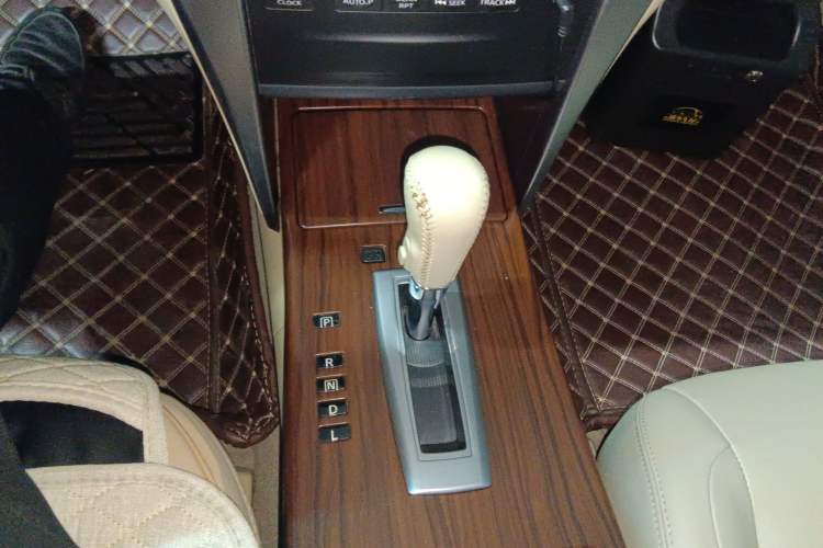 Used Nissan Teana 2008 2.0L XL Comfort Edition Gear Lever