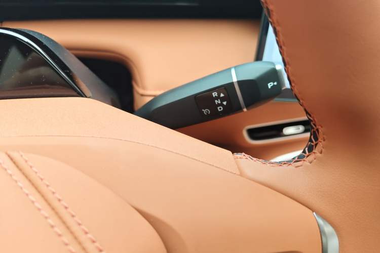 Used Deepal S07 2025 215Max Deep Blue Intelligent Driving AD PRO Range-Extended Version Gear Lever