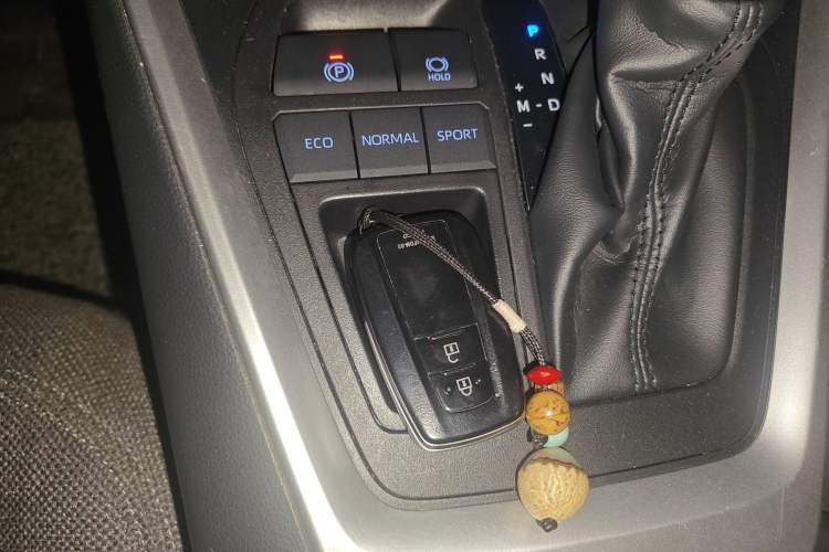 Used Toyota RAV4 2020 2.0L CVT Two-Wheel Drive Fashion Edition
