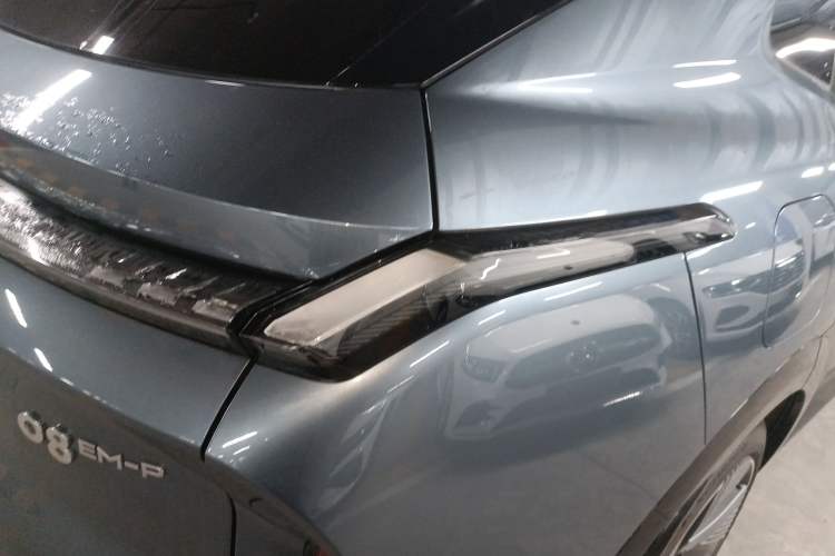 Used Lynk & Co 08 EM-P 2023 220 km Limited-Time Edition