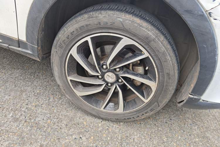 Used Zotye T300 2017 1.5L Manual Luxury Model Right Front Wheel Hub