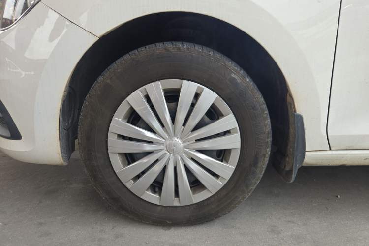 Used Volkswagen Santana 2019 1.5L Automatic Fashion Edition China VI Left Front Wheel Hub