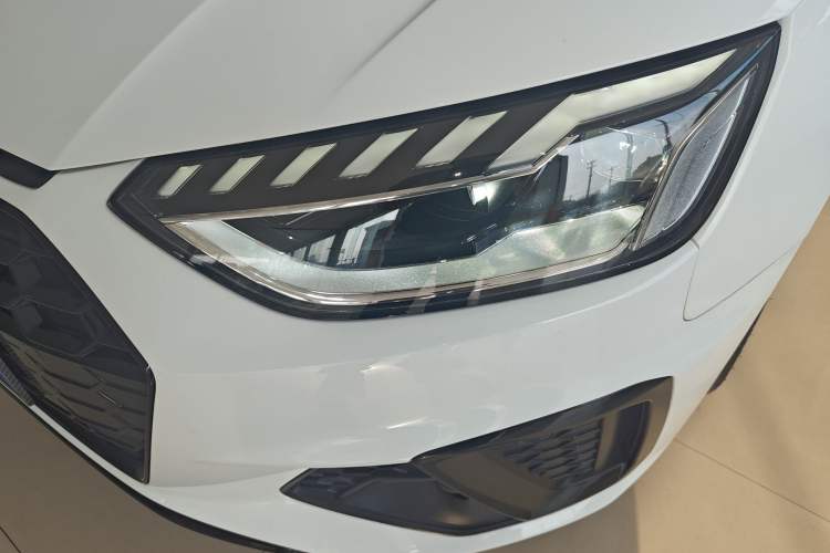 Used Audi A4L 2022 40 TFSI Luxury Dynamic Model Left Front Headlight