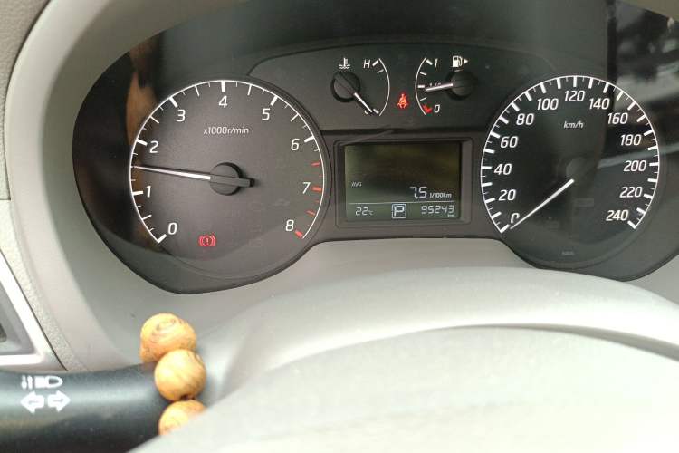 Used Nissan Sylphy 2014 1.6XV CVT Deluxe Edition
