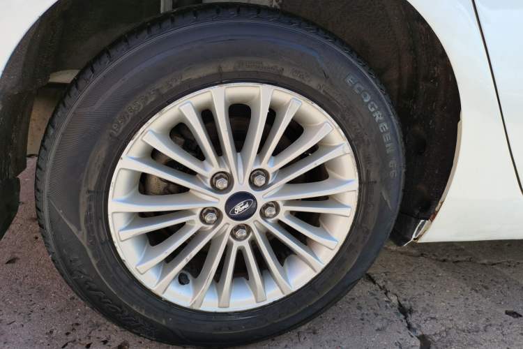 Used Ford Escort 2015 1.5L Automatic Comfort Edition