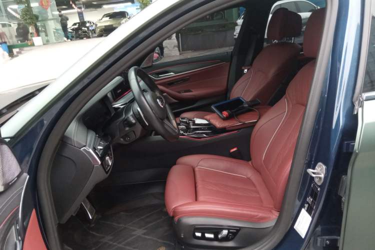 Used BMW 5 Series 2022 530Li Luxury Edition M Sport Package