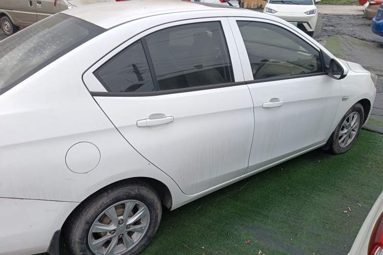 Used Chevrolet Sail 2015 Sail 3 1.5L Manual with Ideal Sunroof Edition
