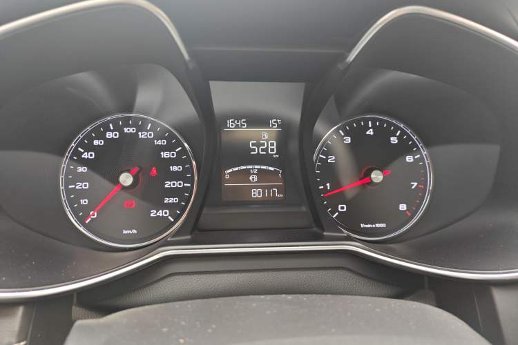 Used MG 6 2017 20T Manual Luxury Smart Connect Version China V Standard
