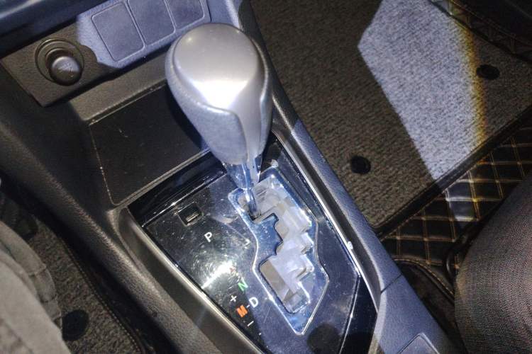 Used Toyota Levin 2014 1.6G CVT Elite Edition Gear Lever