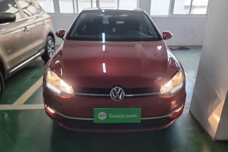 Used Volkswagen Golf 2018 230TSI Automatic Comfort Model
