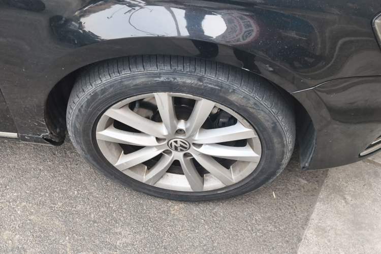 Used Volkswagen Magotan 2012 Facelift 2.0 TSI Prestige Model
