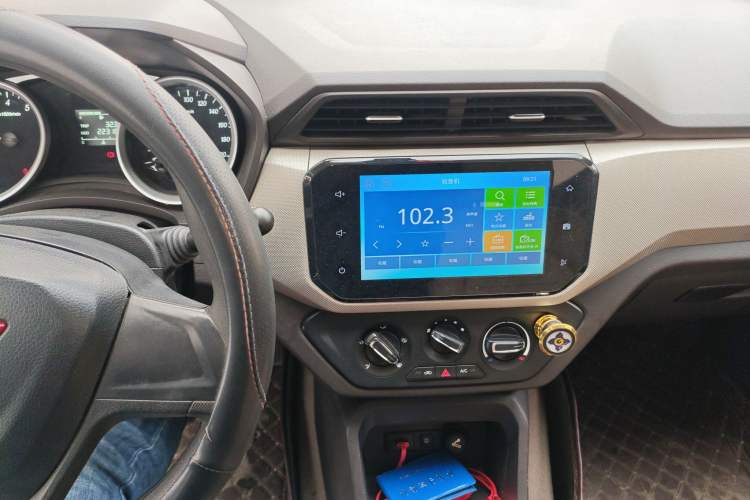 Used Wuling Hongguang 2021 1.5L S Standard Version LAR Audio And AC Panel