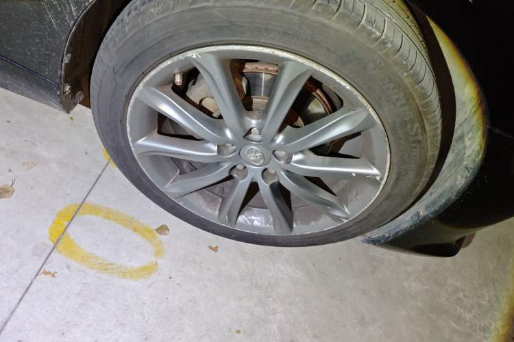 Used Toyota Reiz 2013 2.5V Shangrui Edition Right Front Wheel Hub