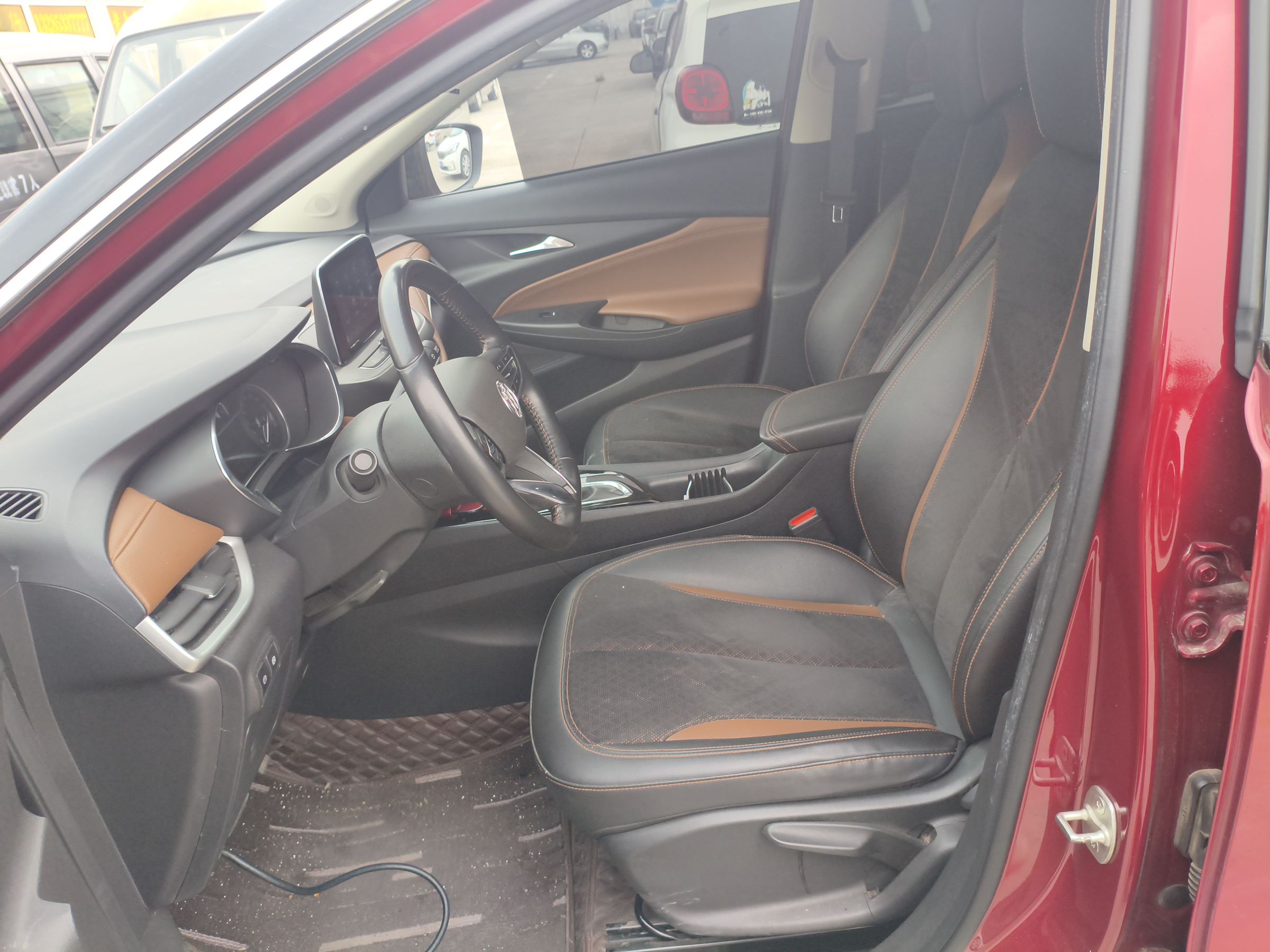 Переднее сиденье в автомобиле