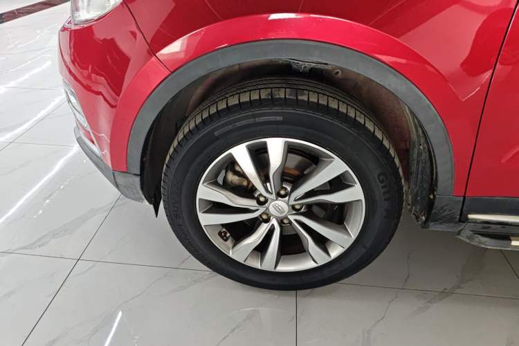 Used Geely Auto Emgrand X7 Sport 2016 1.8TD Automatic ZhiShang Model Left Front Wheel Hub